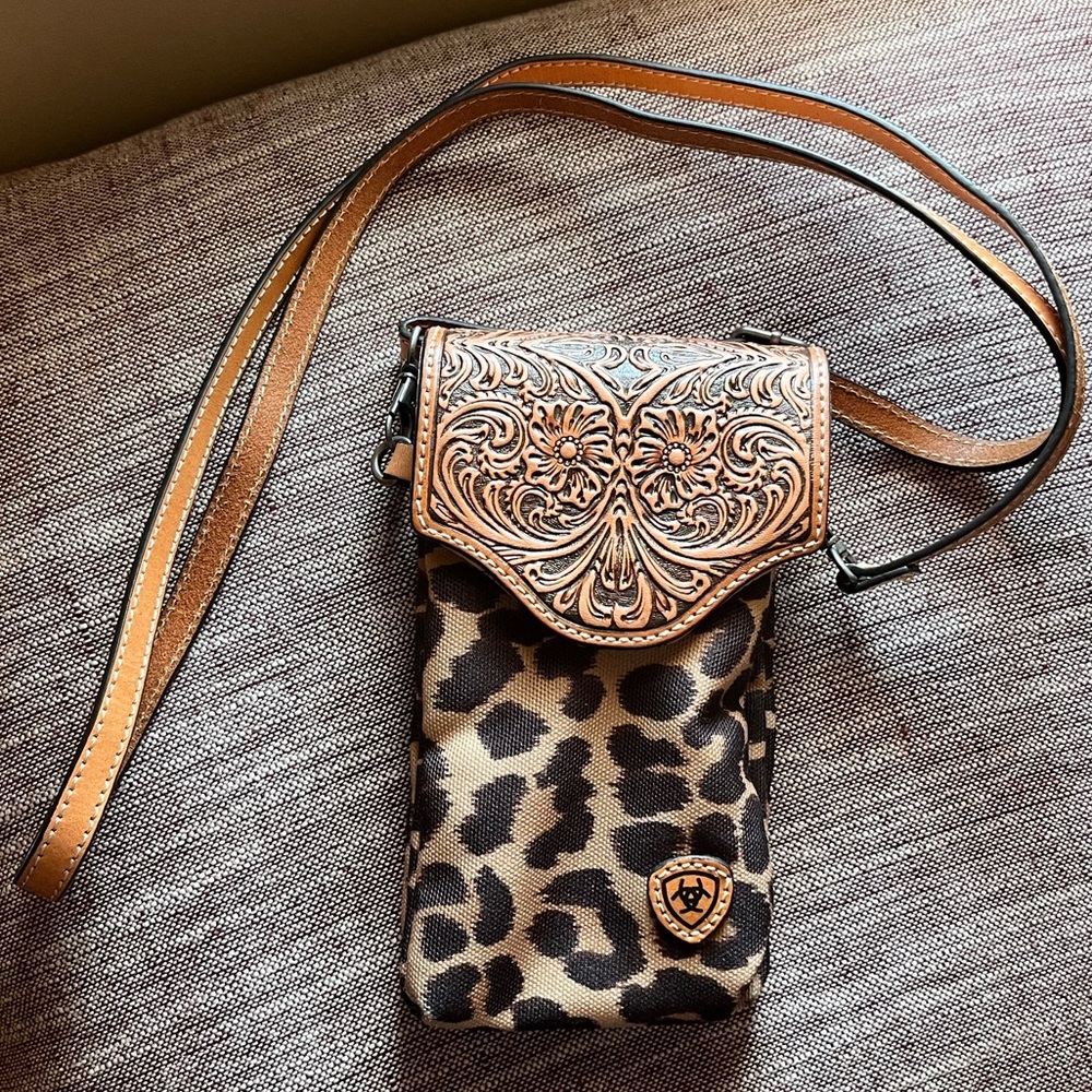 Ariat Crossbody